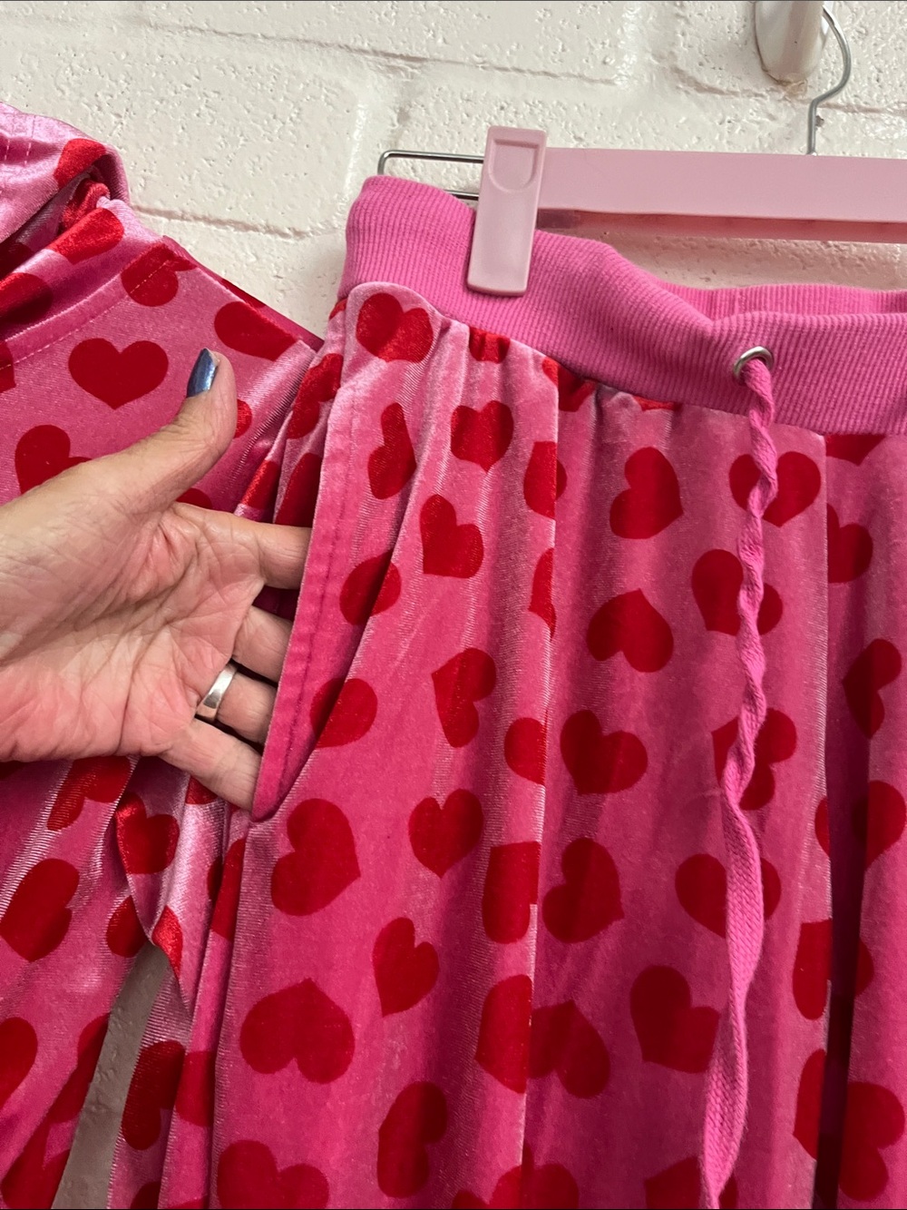 Womens Pink Heart-Print  velour set  sugar thrillz - Picture 8 of 8